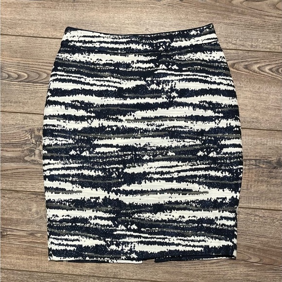 NWOT Reiss size 4 or small skirt - Picture 1 of 2